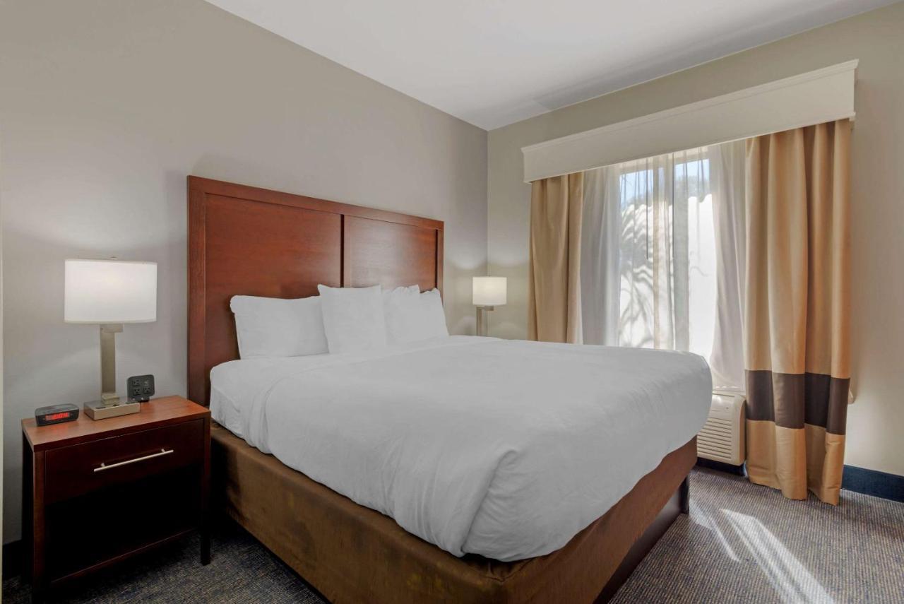 Comfort Suites Stockbridge Atlanta South Екстериор снимка